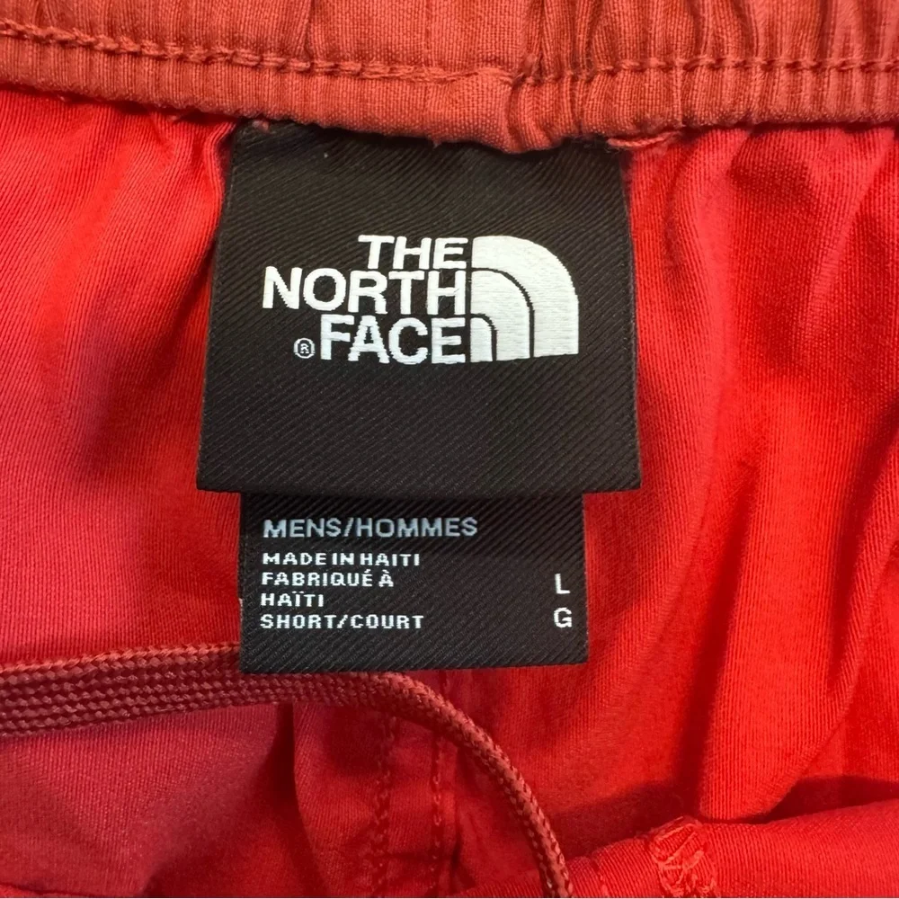 The North Face Class V Relaxed Fit Pull On Horizon Red Shorts Mens Sz. L